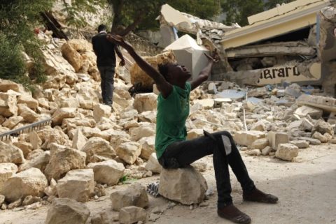 HAITÍ: RETAZOS DE UNA ISLA A LA DERIVA